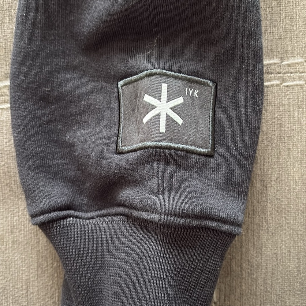Black GMI man’s IYK hoodie. S - Picture 7 of 8